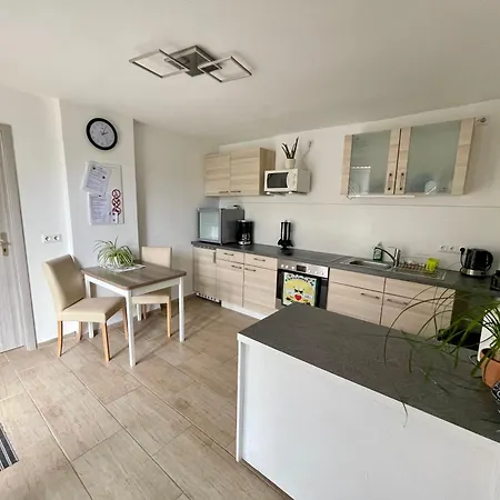 Ferienwohnung Zimmer ,,am Anger L