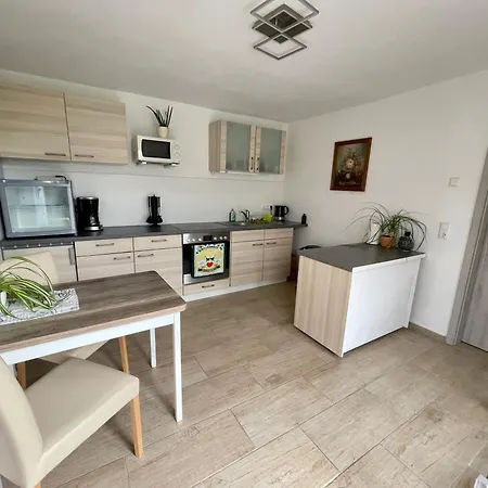 Ferienwohnung Zimmer ,,am Anger L