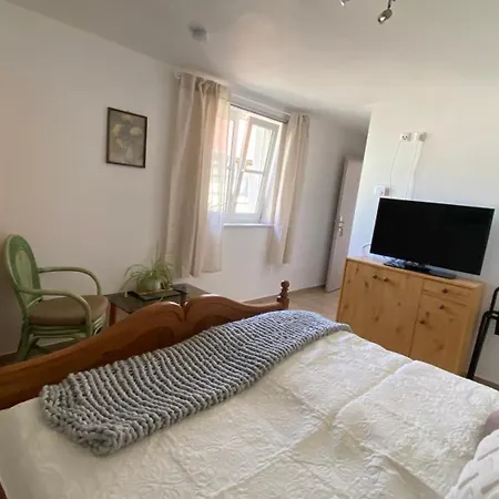 Ferienwohnung Zimmer ,,am Anger L
